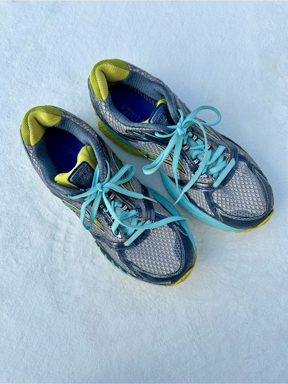 Brooks Ghost 6 Women Blue Yellow White Running Shoe Size 9.5
